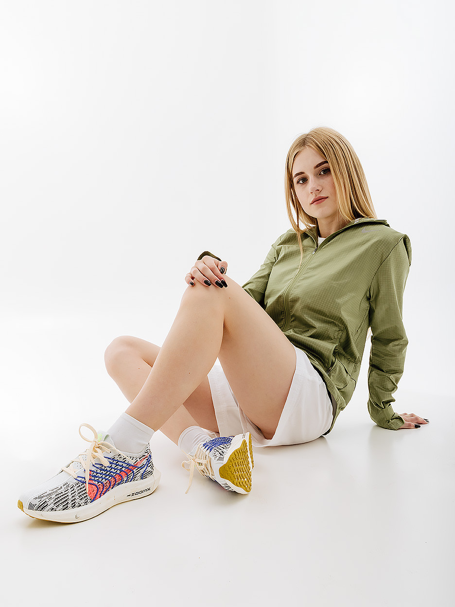 Вітровка Nike W NK ESSENTIAL JACKET CU3217-386