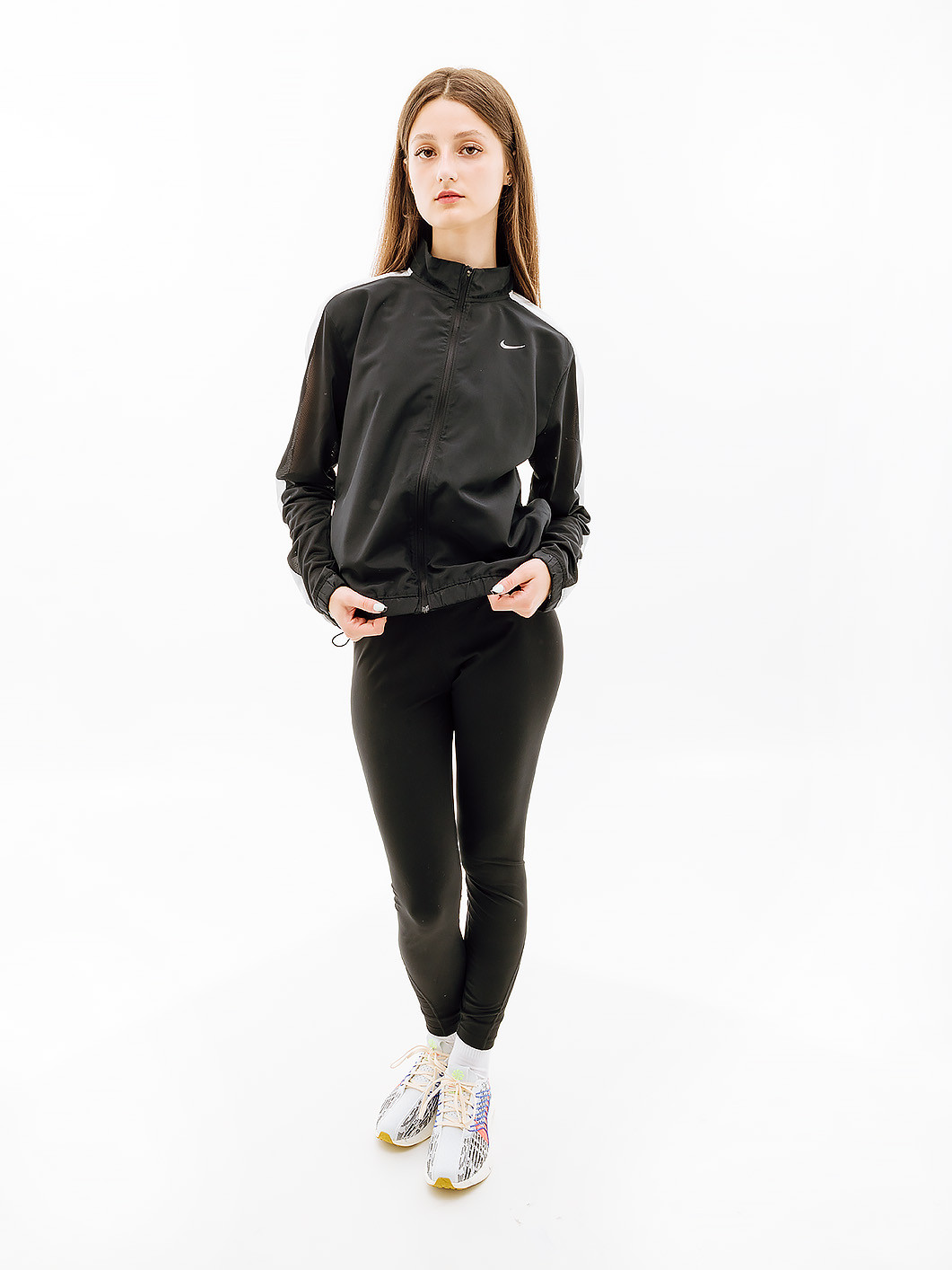 Вітровка Nike W NK SWSH RUN JKT DX1037-010