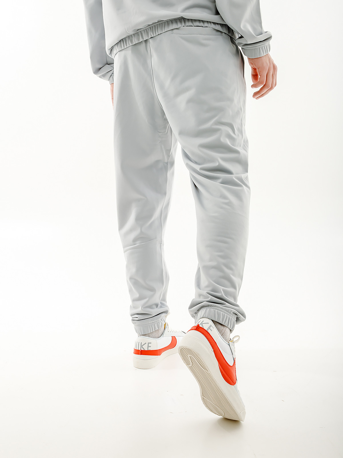 Спортивний костюм Nike CLUB SUIT FB7351-077 1