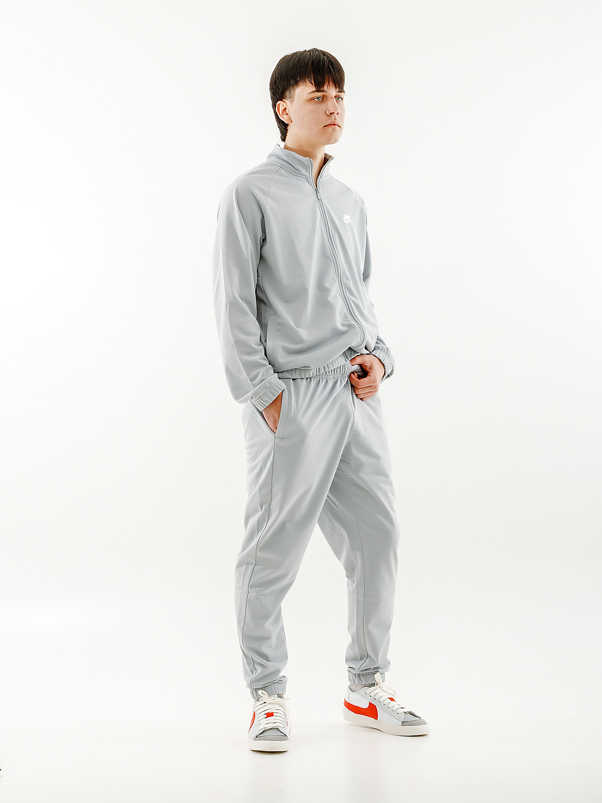 Спортивний костюм Nike CLUB SUIT FB7351-077 1