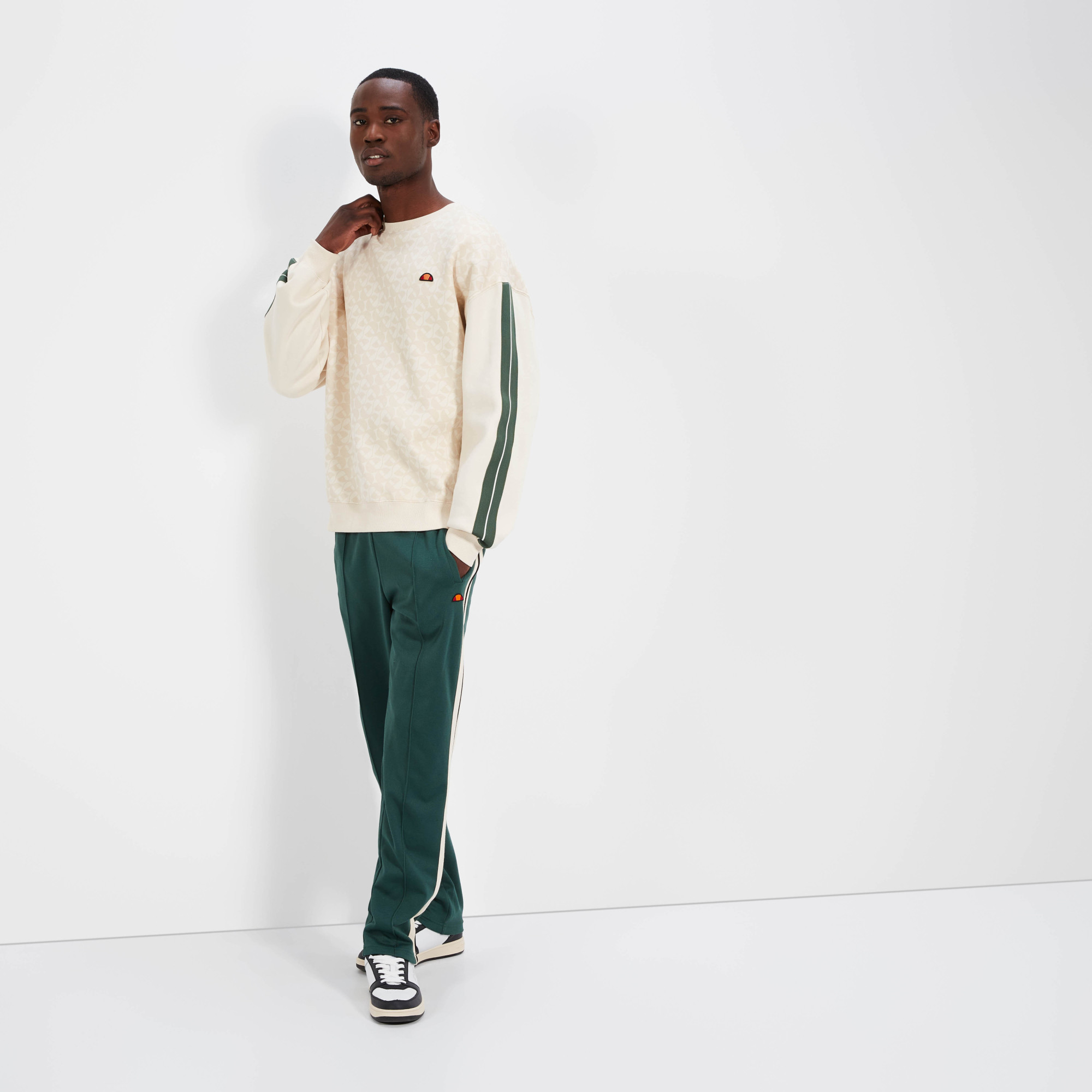 Толстовка Ellesse Italie Sweatshirt SHT19012-904 1