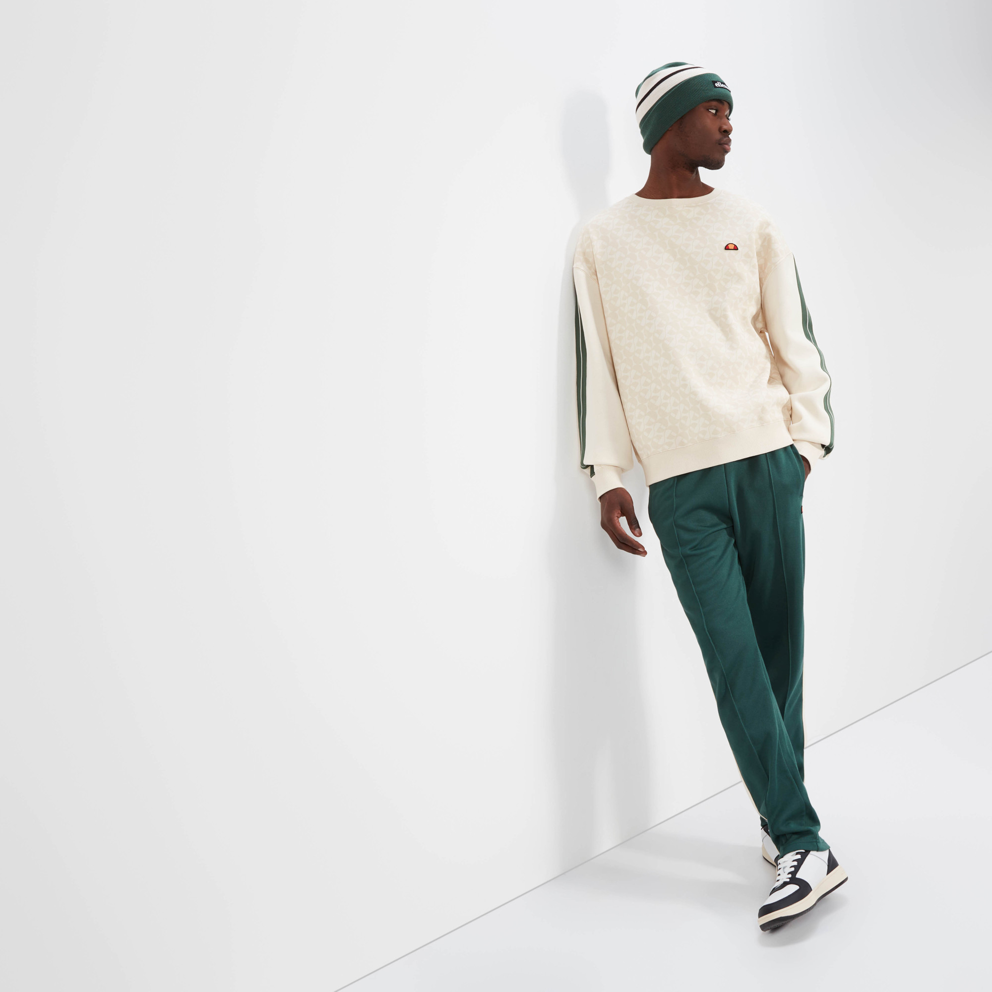 Толстовка Ellesse Italie Sweatshirt SHT19012-904 1