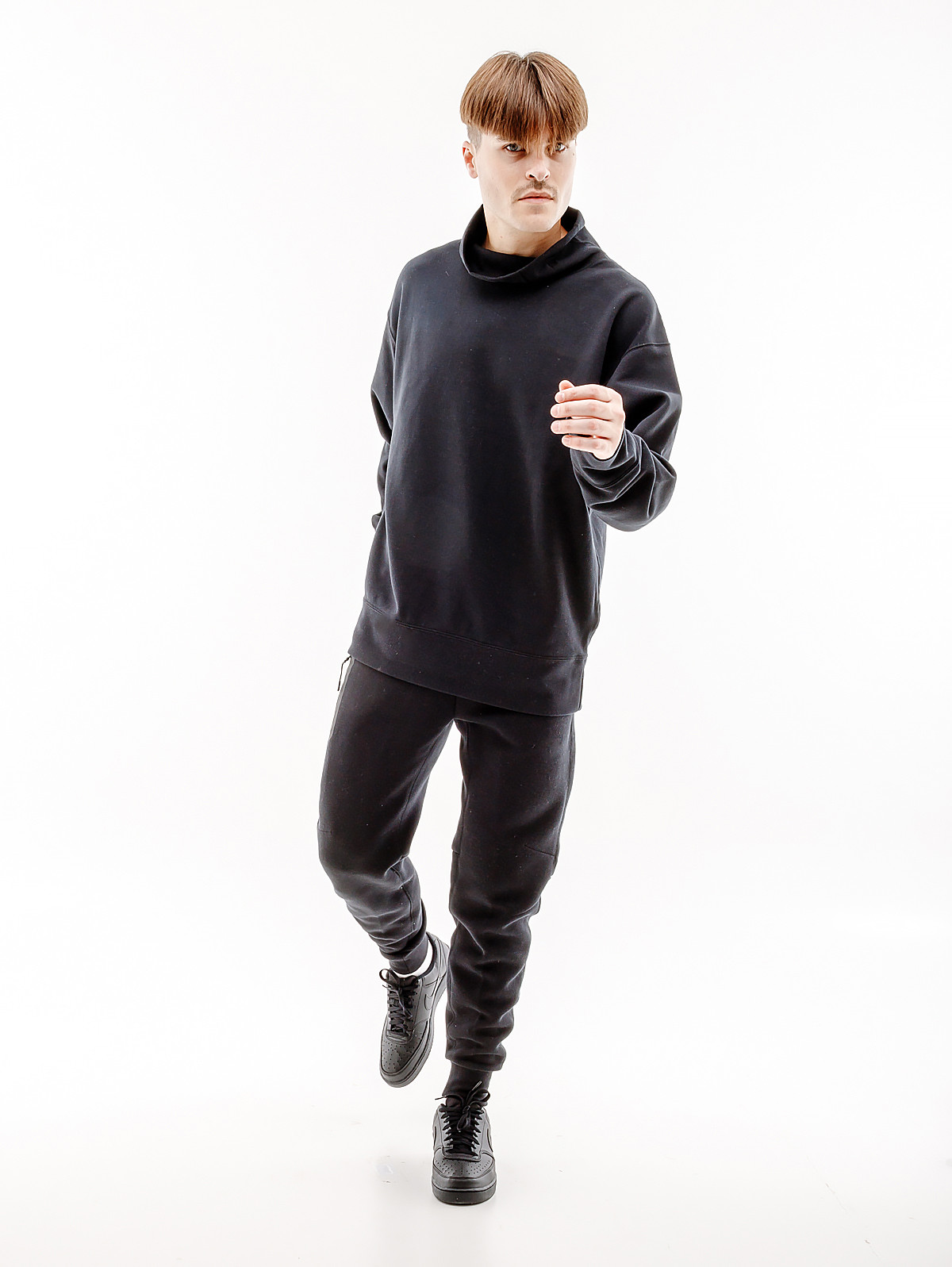 Штани Nike M NK TCH FLC JGGR FB8002-010