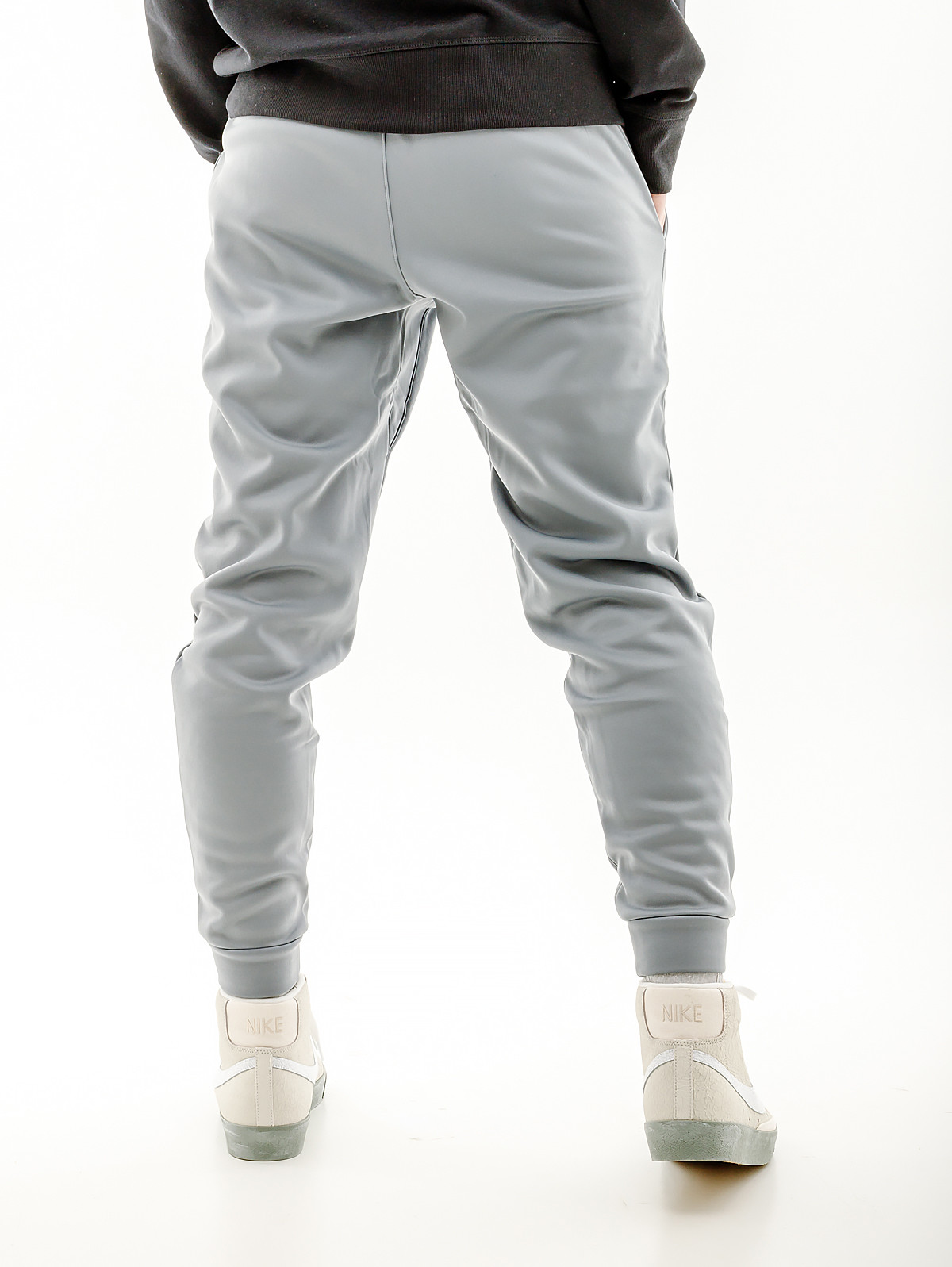 Штани New Balance чол Tenacity Perf MP23022GNM