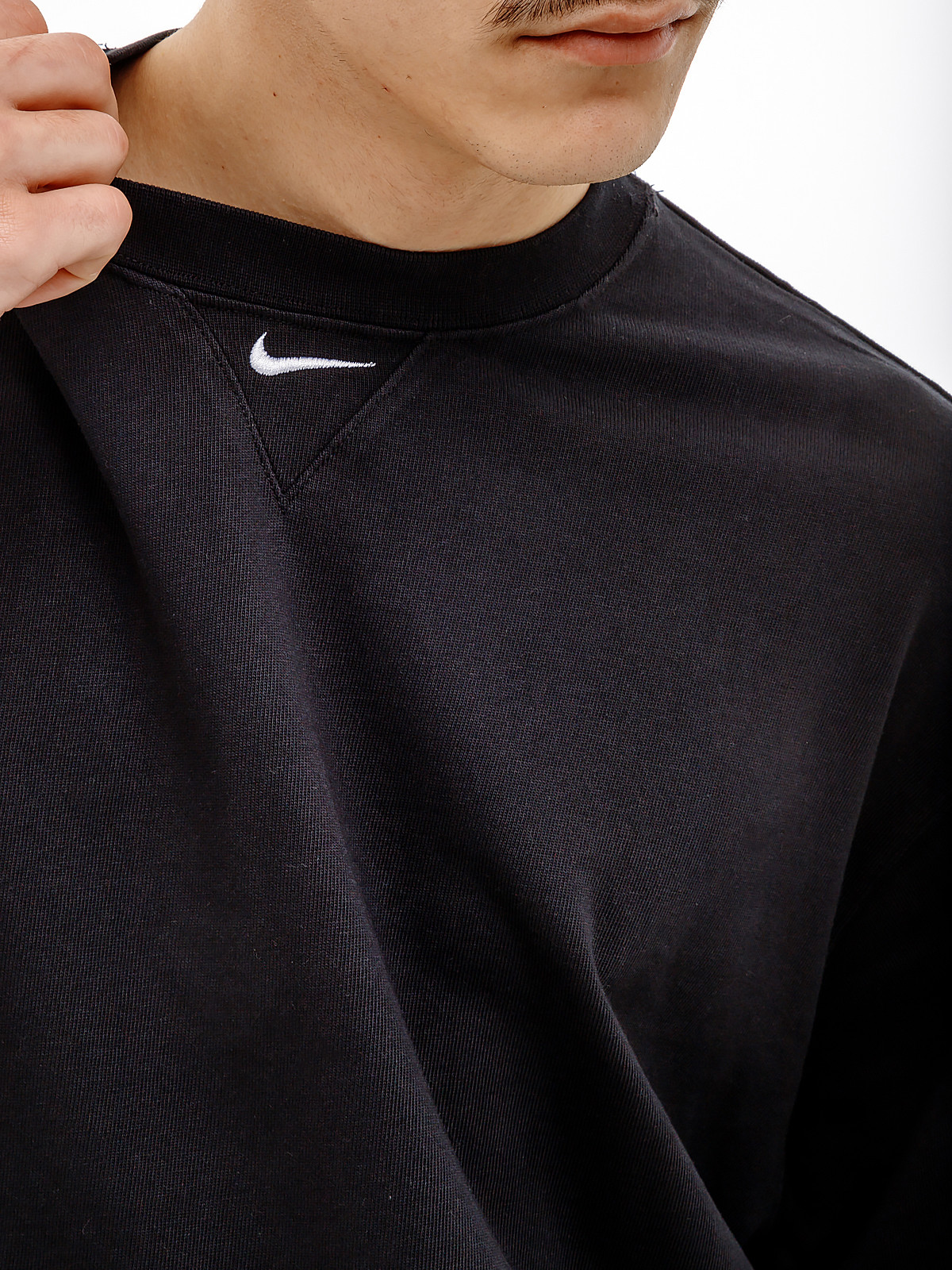 Футболка Nike M SOLO SWSH SS HW TOP FB7865-010
