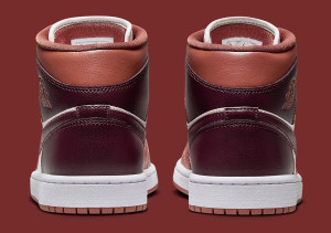 Кросівки JORDAN WMNS AIR 1 MID BQ6472-200