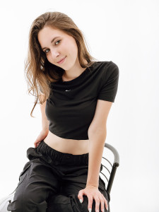 Футболка Nike W NSW TEE ESSNTL SLIM CRP LBR FB2873-010