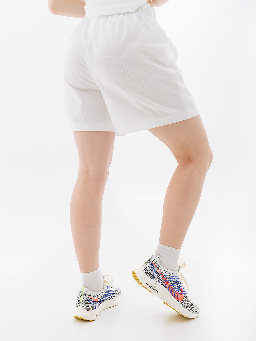 Шорти Nike W NSW ESSNTL WVN HR SHORT HBR DM6739-100