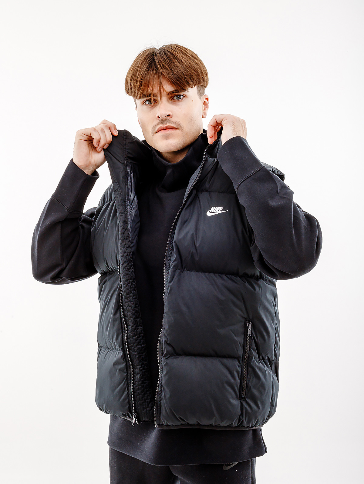 Жилетка Nike CLUB PUFFER FB7373-010