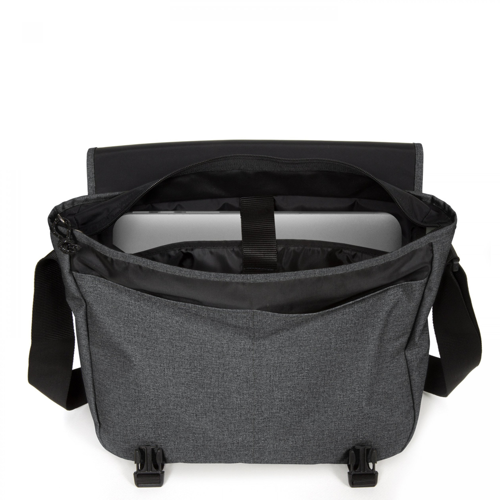 Сумка Eastpak Delegate EK00026E77H