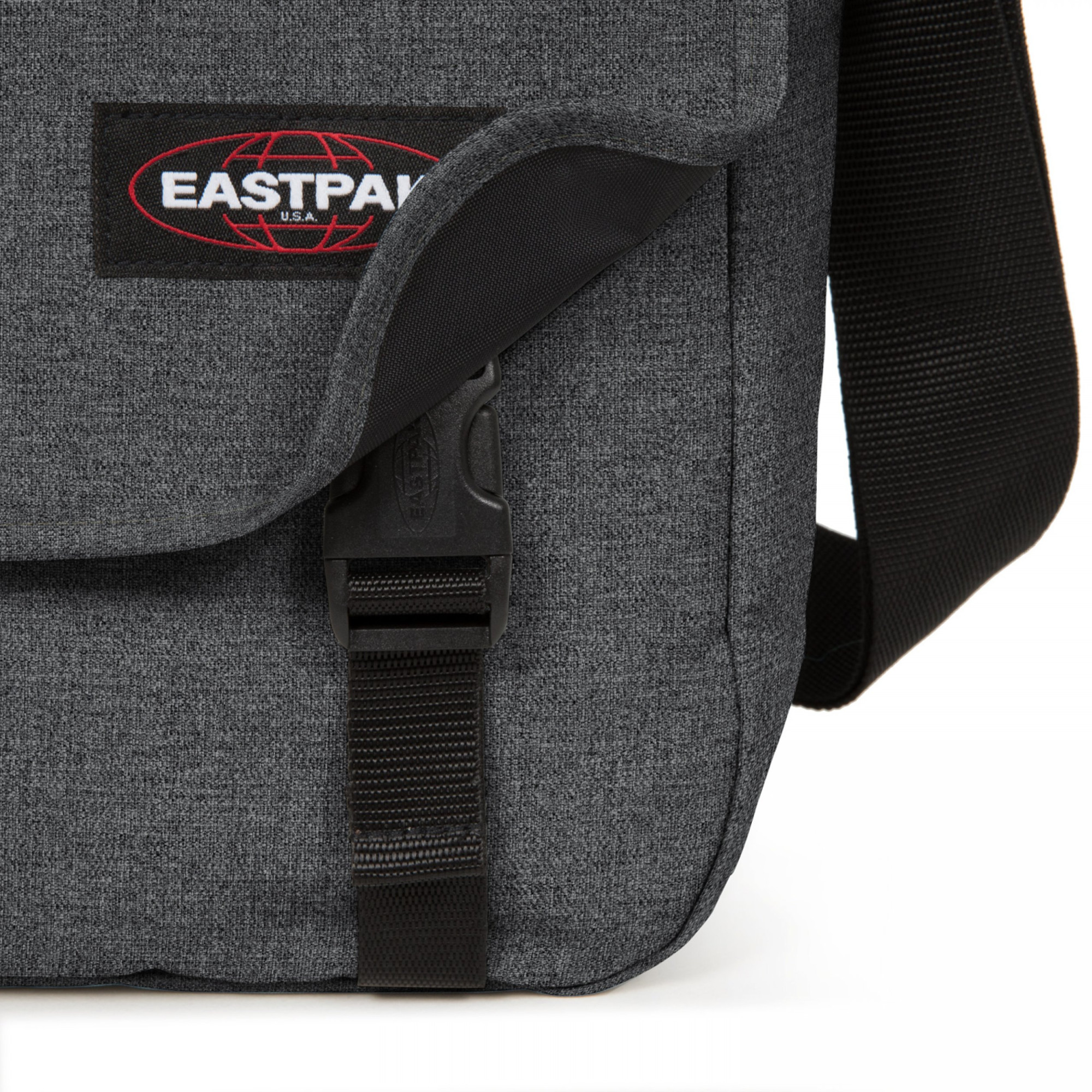 Сумка Eastpak Delegate EK00026E77H