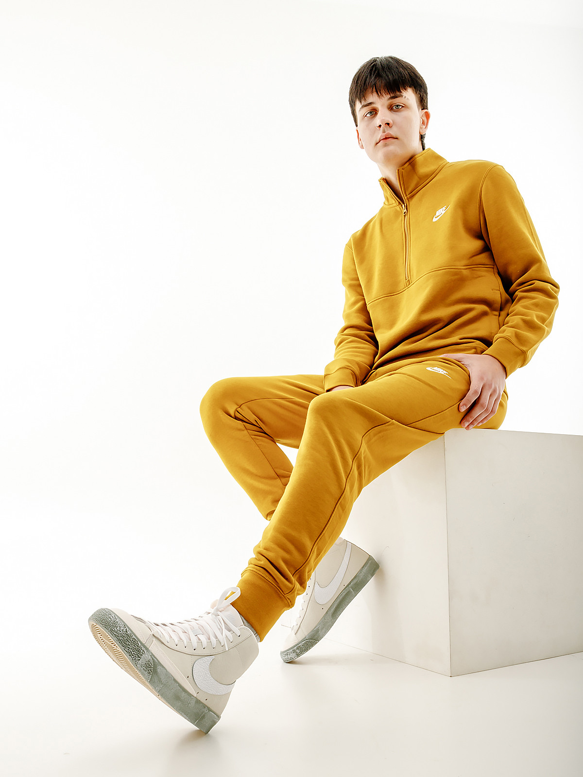 Штани Nike CLUB JGGR FT BV2679-716