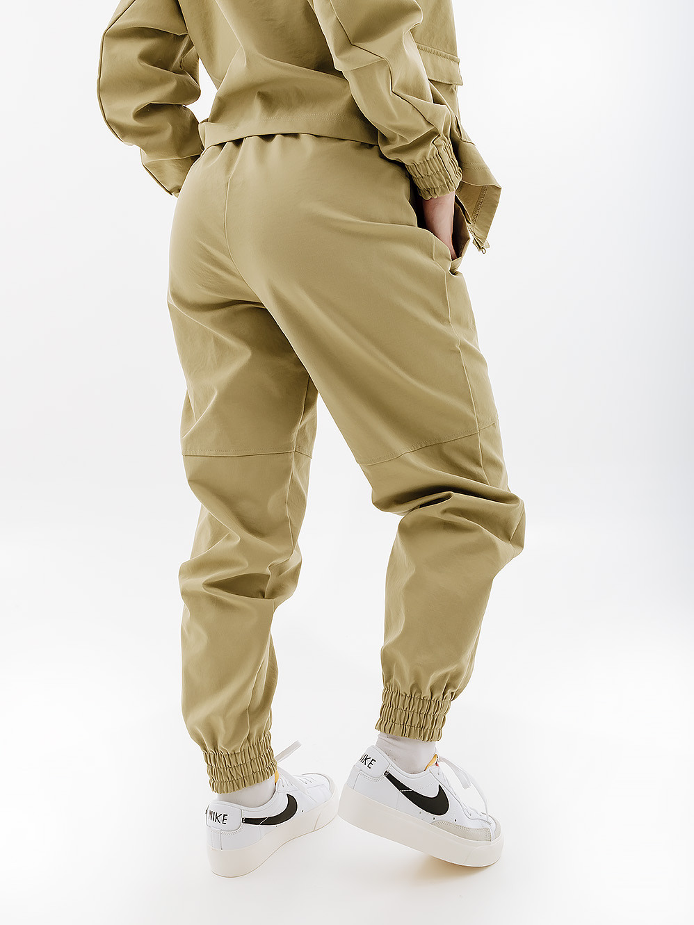 Штани Nike W NSW SWSH PANT WVN FD1131-276