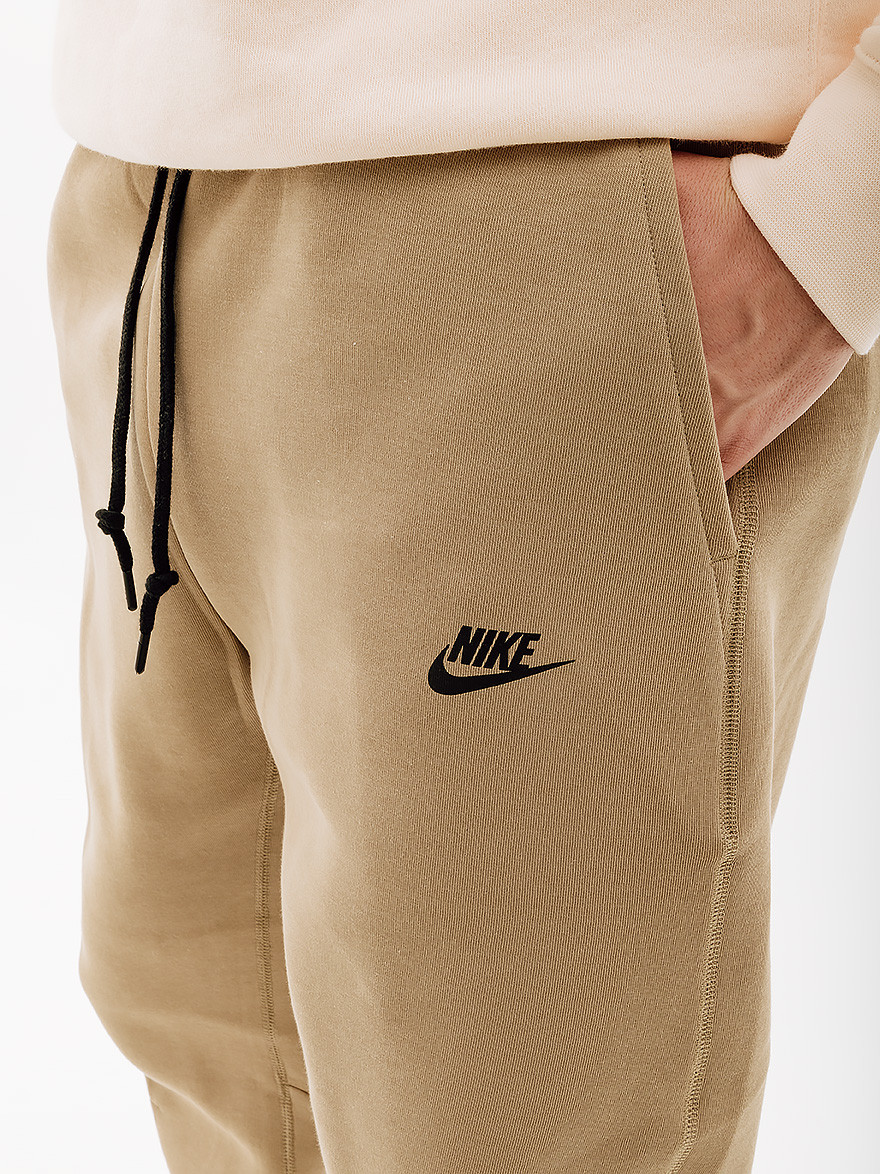 Штани Nike JGGR FB8002-247 1