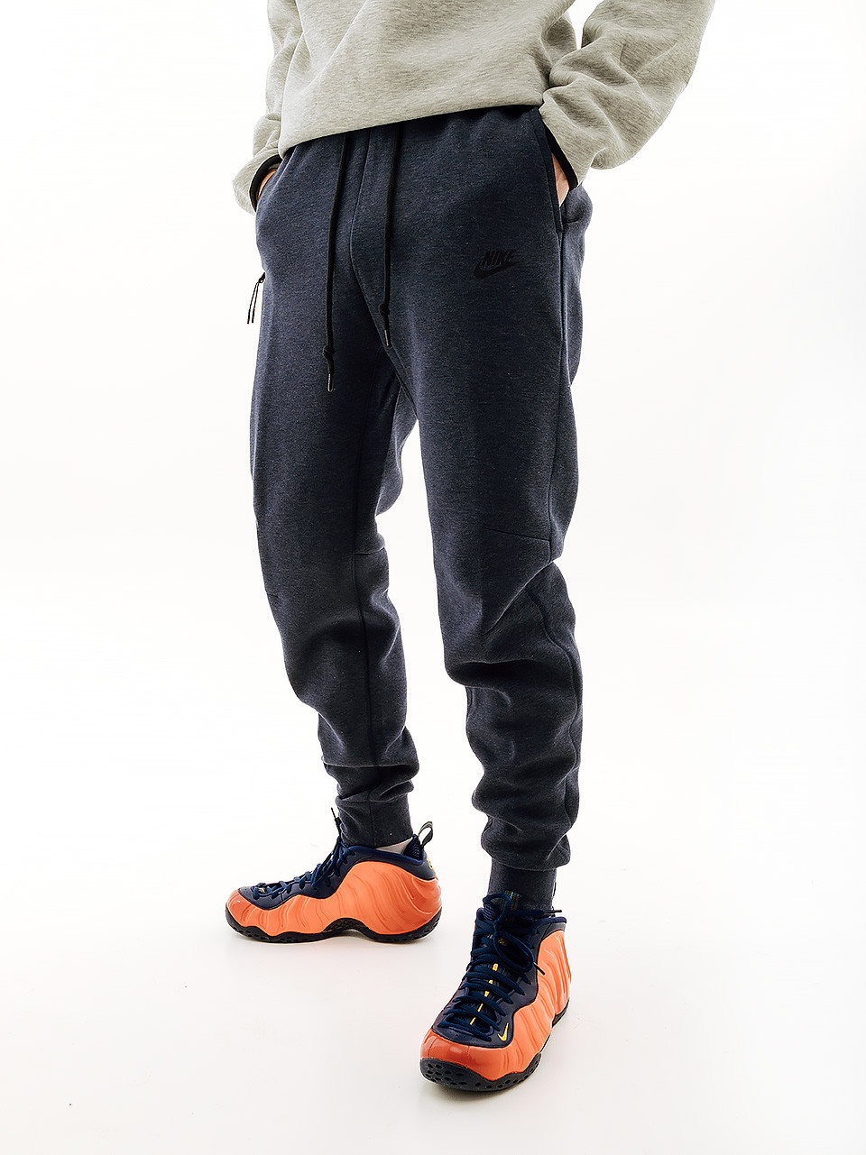 Штани Nike TCH FLC JGGR FB8002-473 1