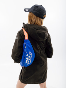 Куртка HELLY HANSEN W ESSENCE MID RAIN COAT 53971-990