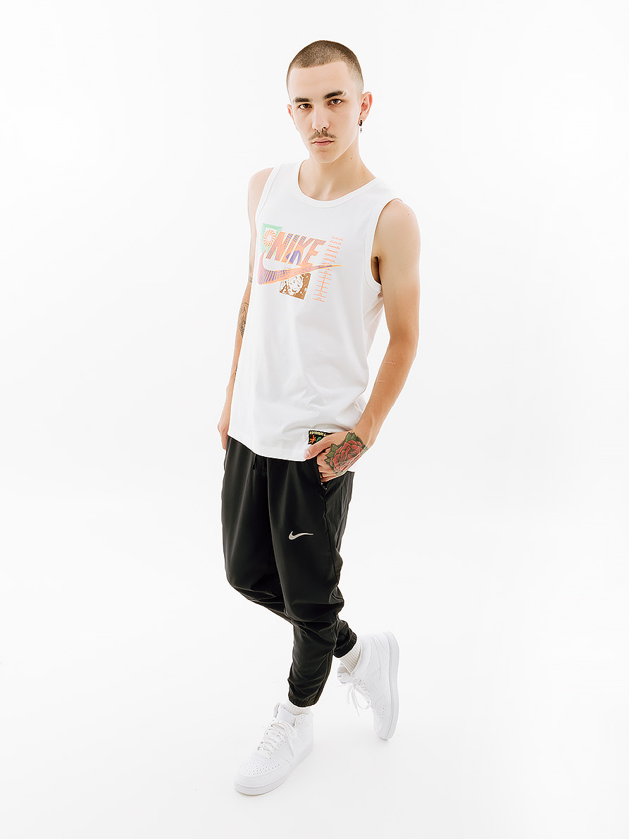 Штани Nike M NK ESSENTIAL WOVEN PANT BV4833-010
