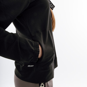 Кофта New Balance Relentless Terry WT31180BK