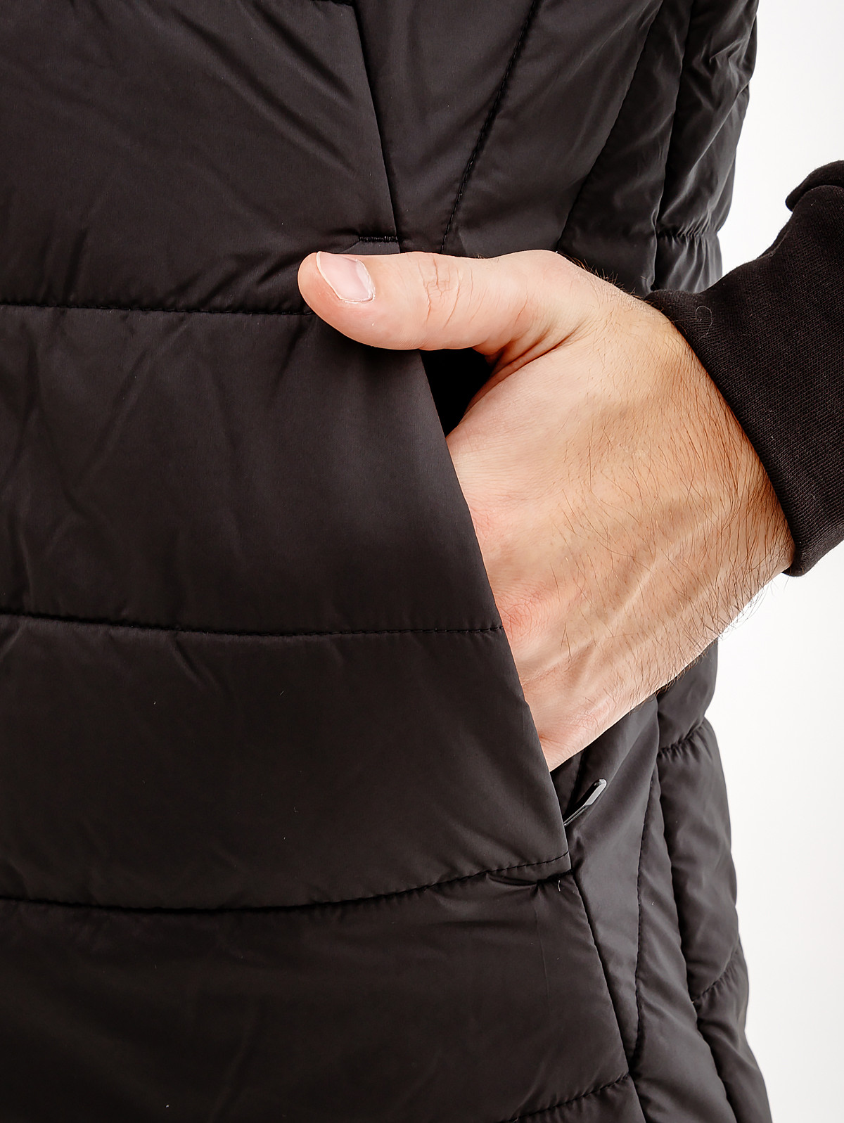 Жилетка PUMA ESS Padded Vest 84893901 1 4