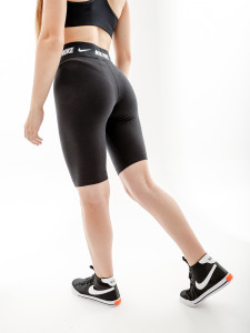 Шорти Nike W NSW SHORT TIGHT FJ6995-010