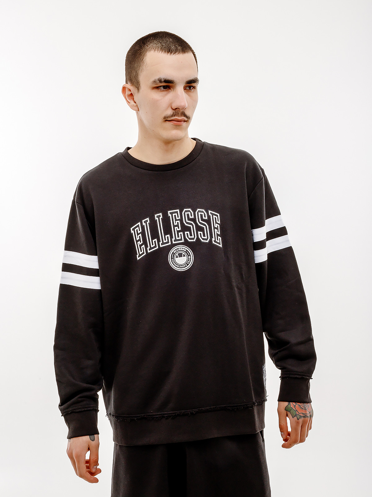 Толстовка Ellesse Vivar Sweatshirt SHV20028-079