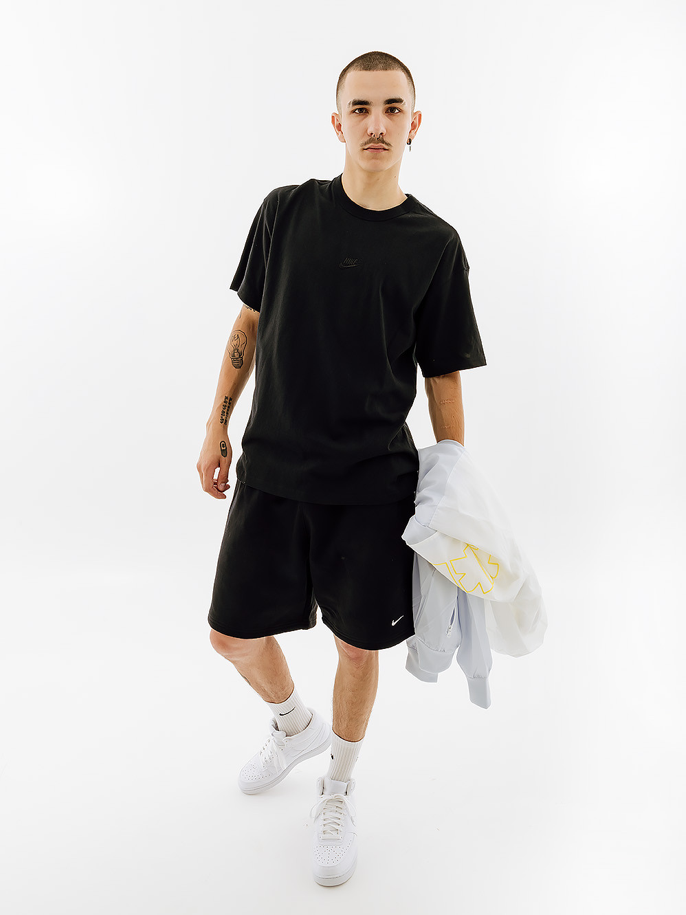 Футболка Nike M PREM ESSNTL SUST TEE DO7392-010