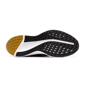 Кросівки Nike QUEST 5 DD0204-301