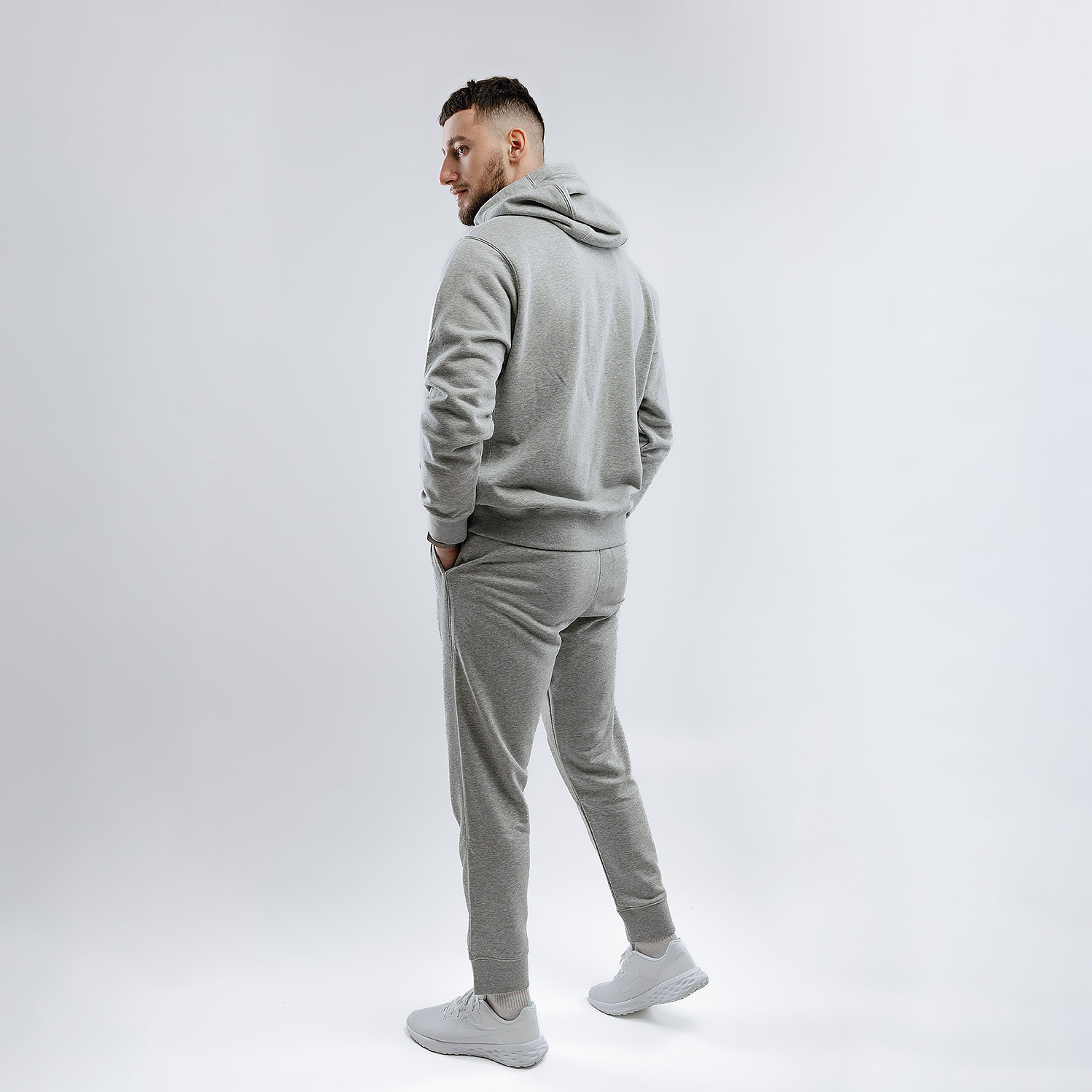 Штани Nike CLUB JGGR FT BV2679-063 1 1 4