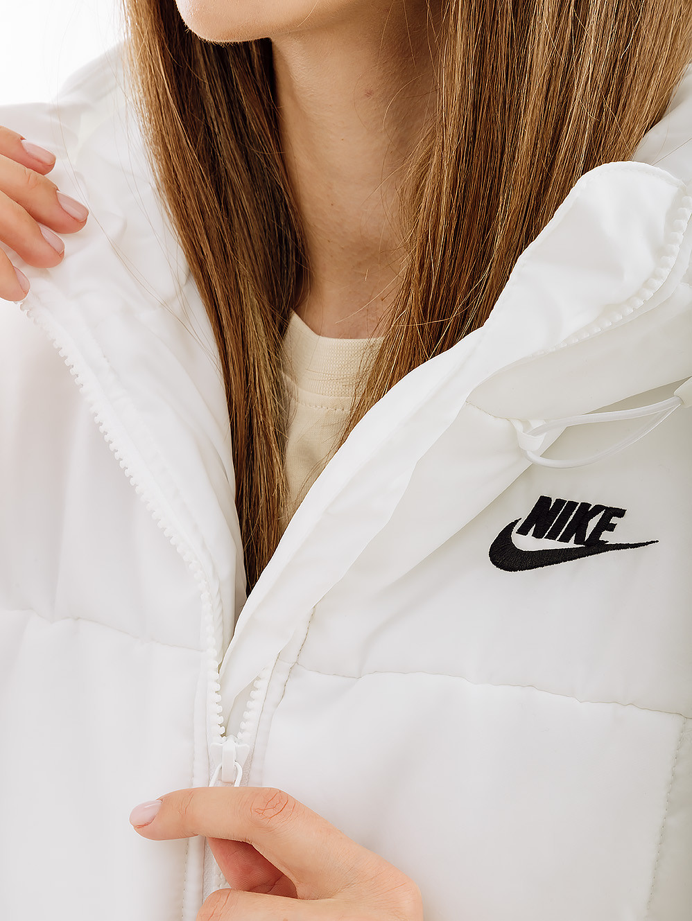 Куртка Nike CLSC PUFFER FB7672-100