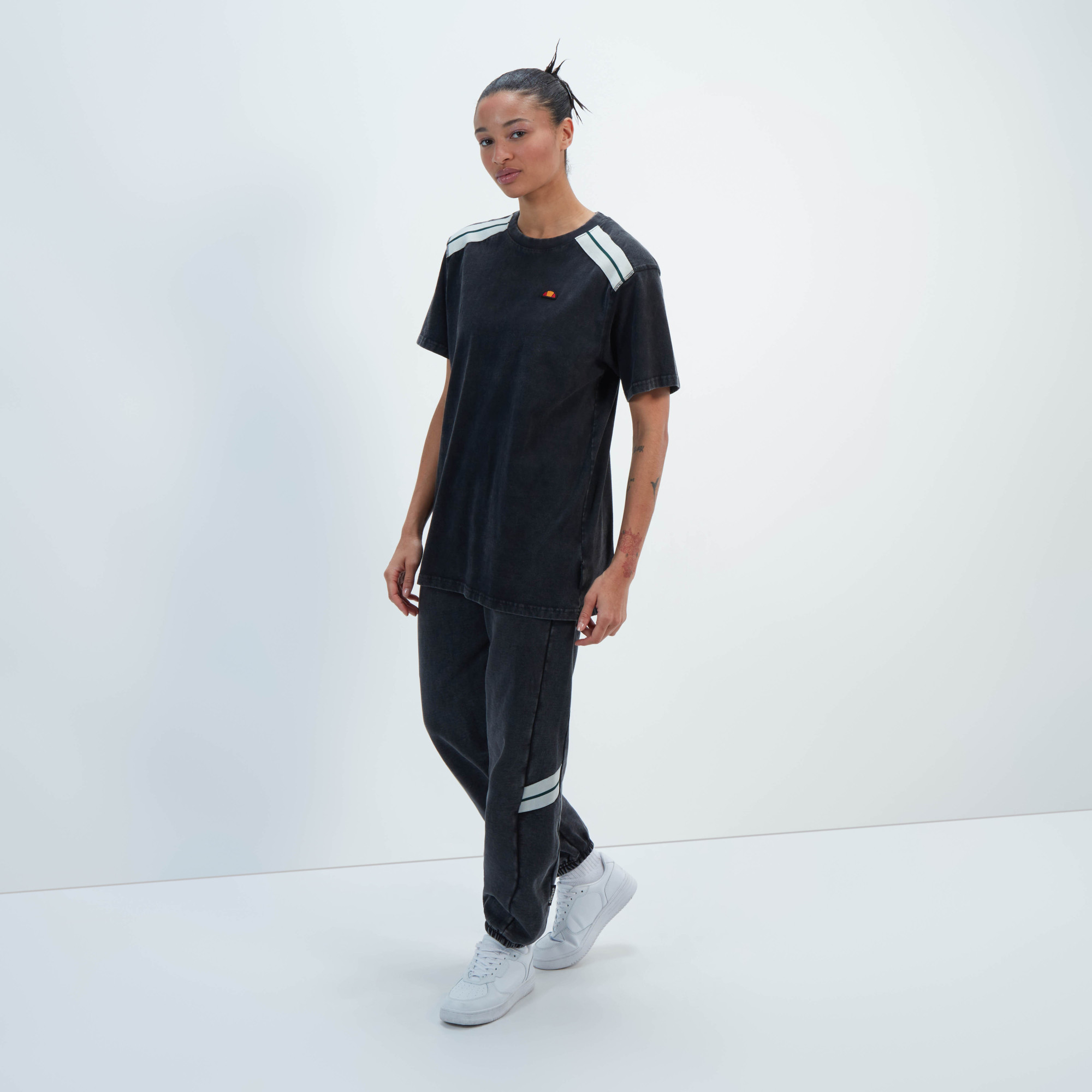 Футболка Ellesse Tee Shirt SGT19152-011