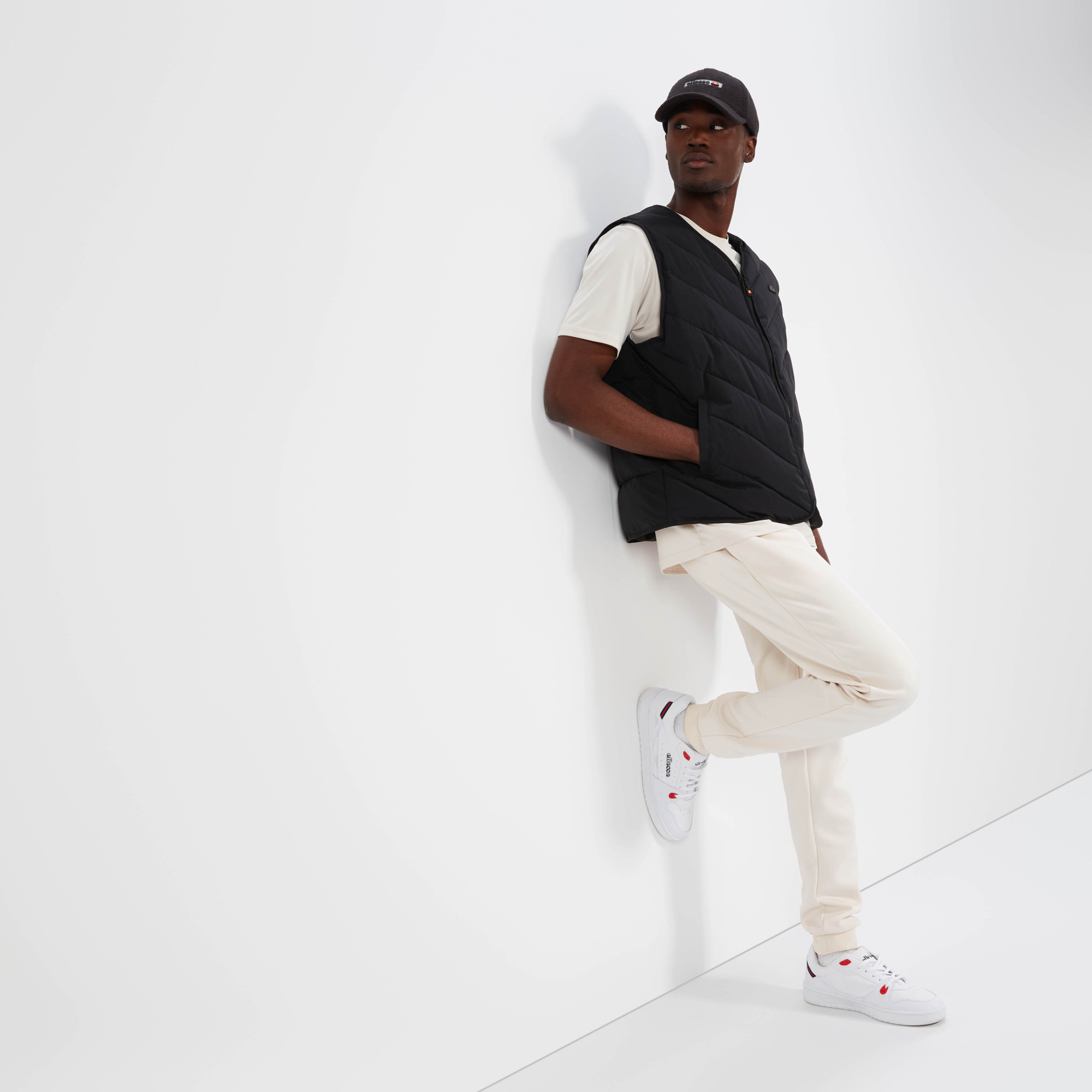 Жилетка Ellesse Medici Gilet SHT19016-011