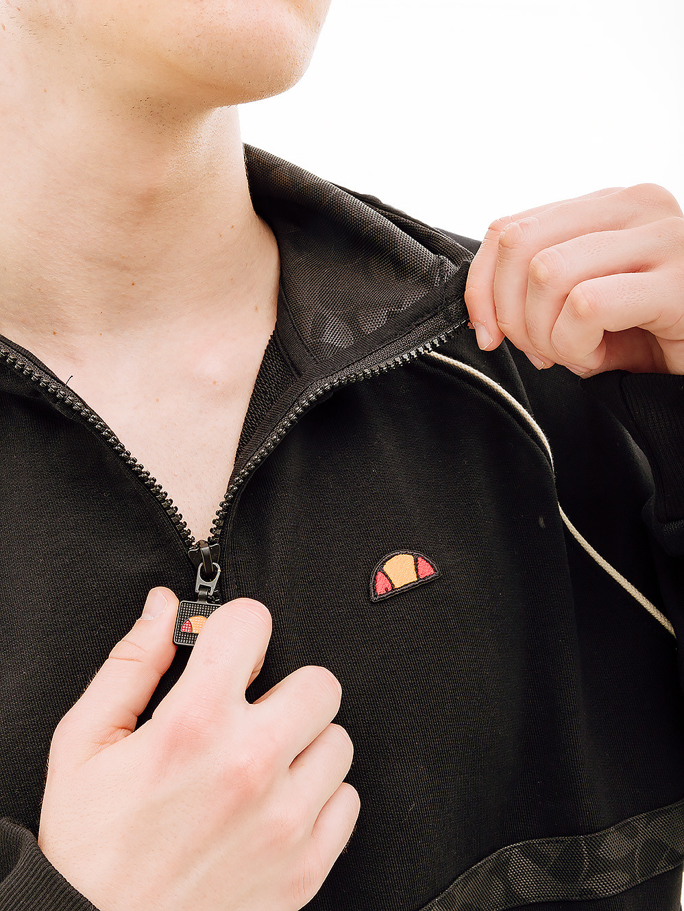 Кофта Ellesse 1/4 Zip Top SUT19256-011 2